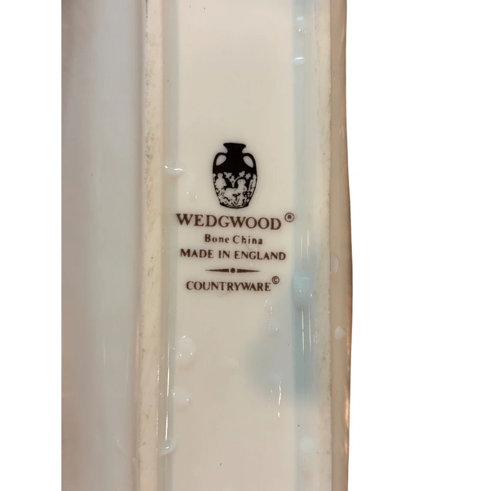Wedgwood evokes touch